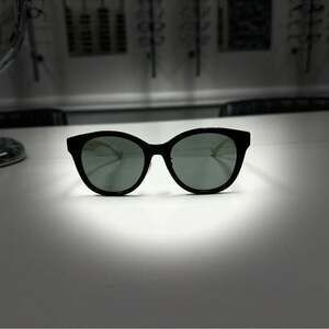 Women’s Gucci Classic Black Sunglasses